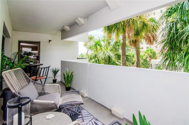 4141 Bayshore Blvd Unit 304, Tampa, FL 33611 - view of balcony