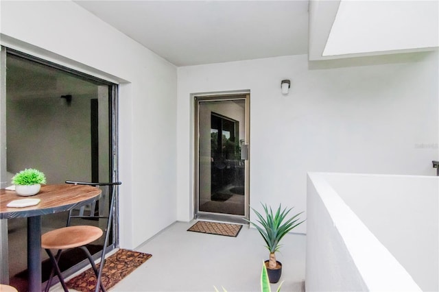4141 Bayshore Blvd Unit 304, Tampa, FL 33611 - property entrance with stucco siding