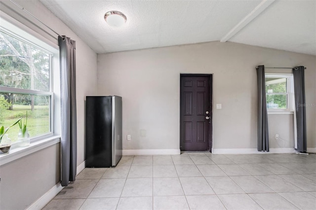 15008 Spokane Rd, Spring Hill, FL 34610 - unfurnished room with light tile patterned flooring and baseboards