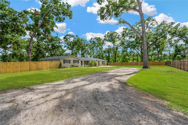 4723 Bloomingdale Ave, Valrico, FL 33596 - ranch-style house featuring driveway