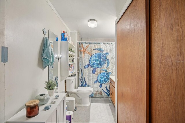 127 Locke Rd, Davenport, FL 33837 - bathroom featuring a shower with shower curtain and vanity