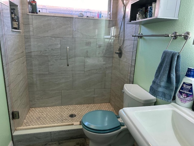 10920 Sailbrooke Dr, Riverview, FL 33579 - bathroom with a shower stall and a textured wall