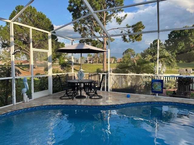 10920 Sailbrooke Dr, Riverview, FL 33579 - swimming pool featuring glass enclosure and a patio area