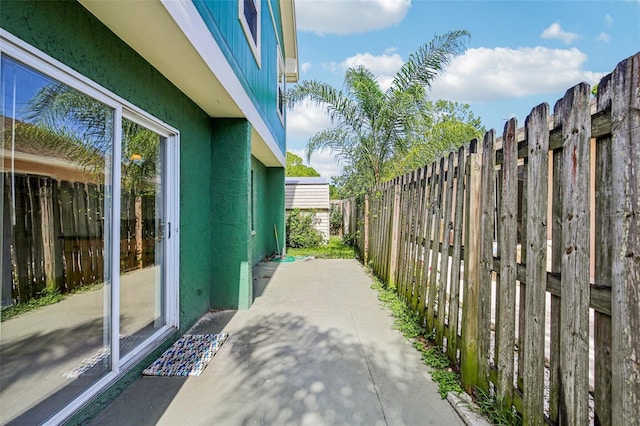 808 Franklin Cir, Palm Harbor, FL 34683 - view of patio