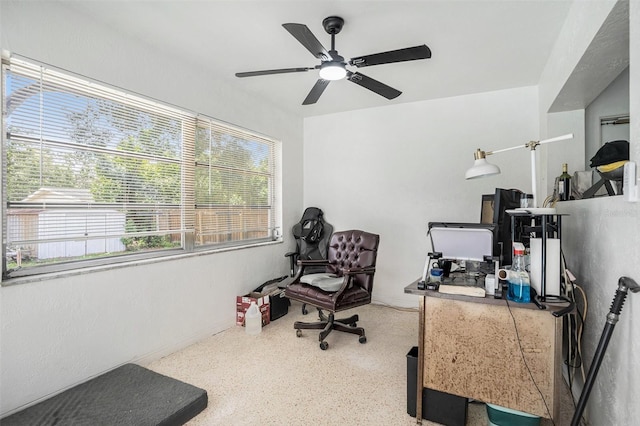 11830 86th Ave, Seminole, FL 33772 - office area featuring a ceiling fan and speckled floor