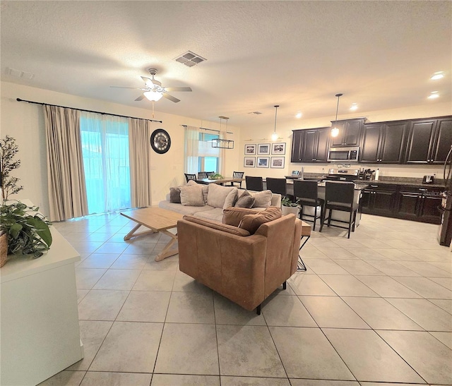 13332 Wildflower Meadow Dr, Riverview, FL 33579 - photo 6