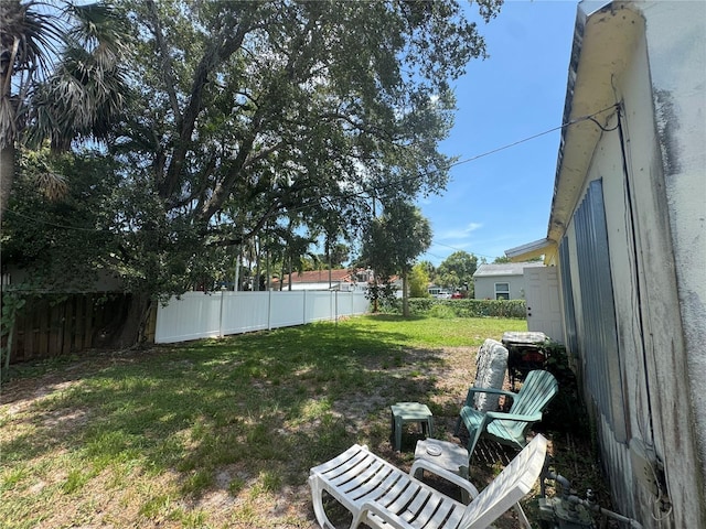 1712 SW 10th Ave, Fort Lauderdale, FL 33315 - view of yard