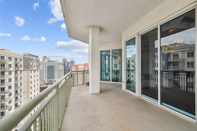 450 Knights Run Ave Unit 2004, Tampa, FL 33602 - balcony featuring a city view