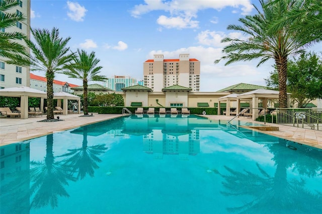 450 Knights Run Ave Unit 2004, Tampa, FL 33602 - community pool with a gazebo and a patio area