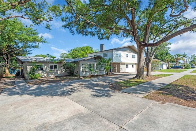 5136 68th St N, Saint Petersburg, FL 33709 - photo 1