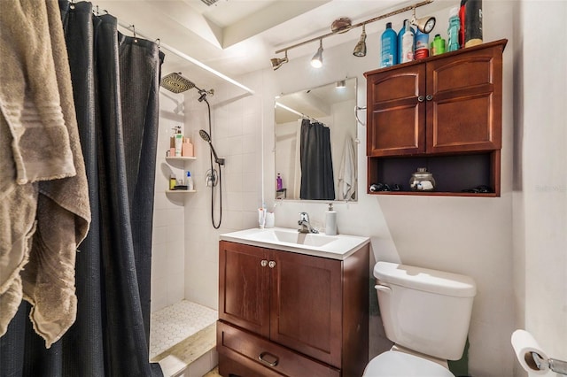 7510 Tyson Dr, Port Richey, FL 34668 - full bathroom with tiled shower and vanity