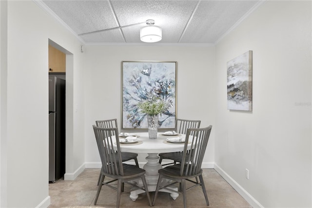 3325 Bayshore Blvd Unit E14, Tampa, FL 33629 - dining room with ornamental molding