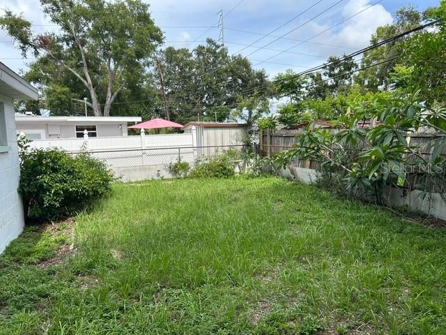 8946 Dream Way, Largo, FL 33773 - view of yard
