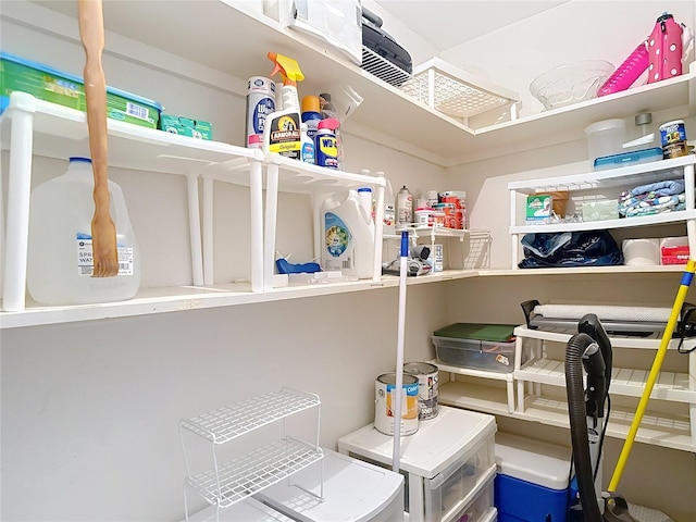 4360 Tahitian Gardens Cir Unit H, Holiday, FL 34691 - view of storage area