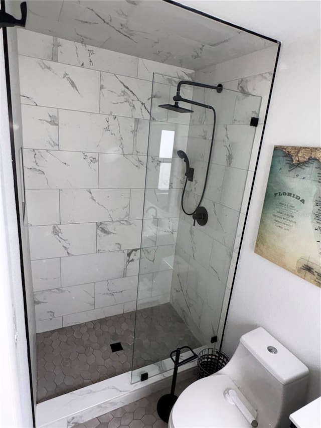 6000 115th Ln, Seminole, FL 33772 - full bathroom with toilet and walk in shower
