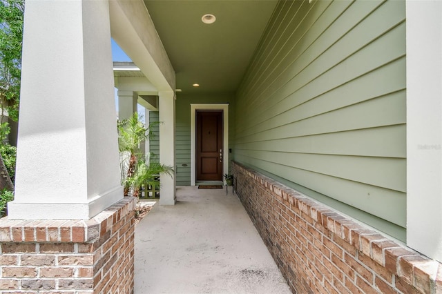 6934 Old Benton Dr, Apollo Beach, FL 33572 - doorway to property