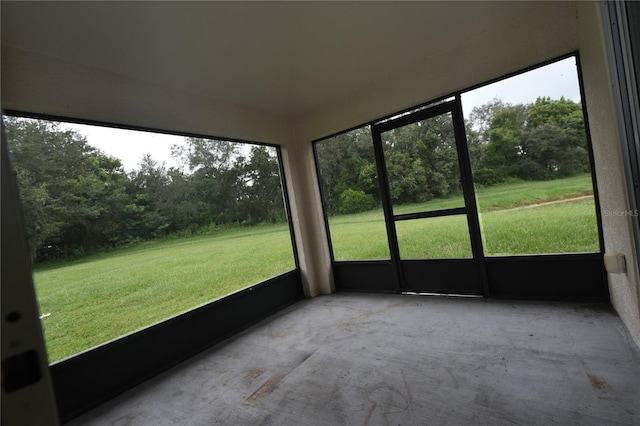 7201 Royal George Ct, Wesley Chapel, FL 33545 - view of unfurnished sunroom