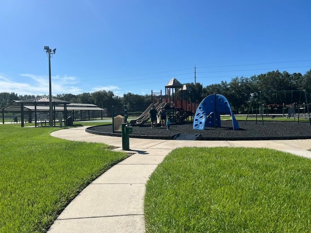 7201 Royal George Ct, Wesley Chapel, FL 33545 - community playground with a yard and a gazebo