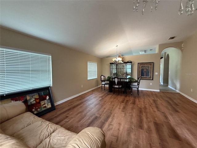 7201 Royal George Ct, Wesley Chapel, FL 33545 - photo 2
