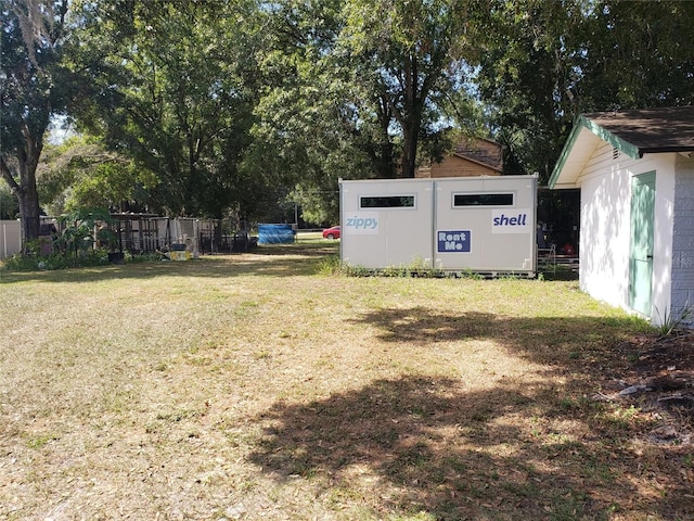 508 Dartmouth Ave E, Oldsmar, FL 34677 - view of yard
