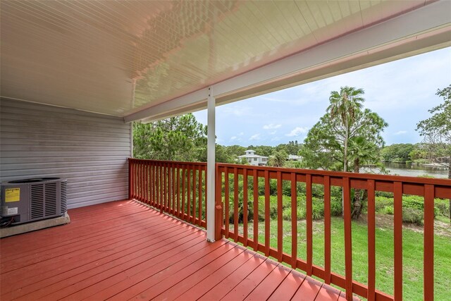 556 Ryans Woods Ln, Palm Harbor, FL 34683 - photo 23