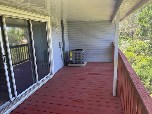 556 Ryans Woods Ln, Palm Harbor, FL 34683 - photo 24
