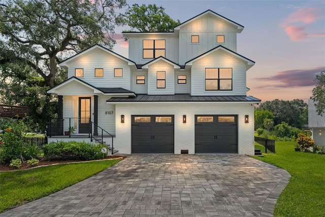 8107 N River Shore Dr, Tampa, FL 33604 - photo 1
