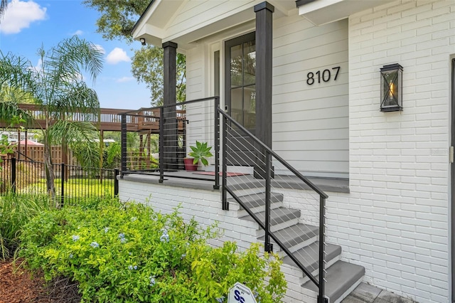 8107 N River Shore Dr, Tampa, FL 33604 - photo 2