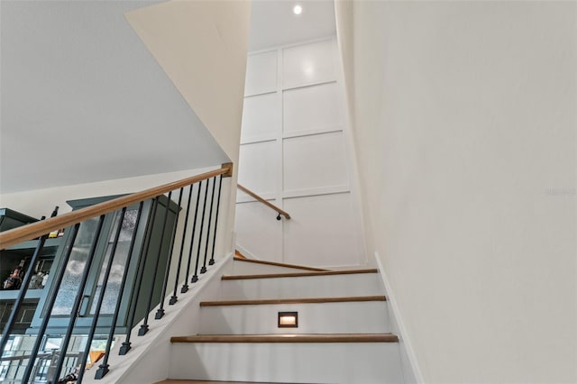 8107 N River Shore Dr, Tampa, FL 33604 - photo 26