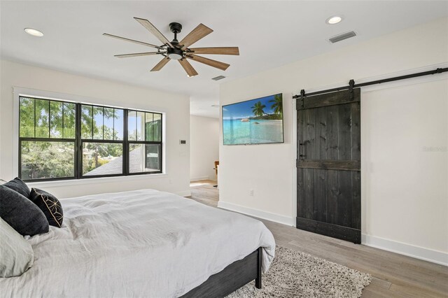 8107 N River Shore Dr, Tampa, FL 33604 - photo 31