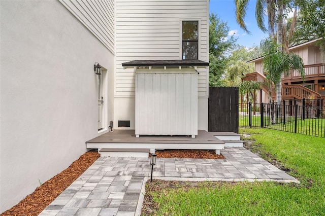 8107 N River Shore Dr, Tampa, FL 33604 - photo 38