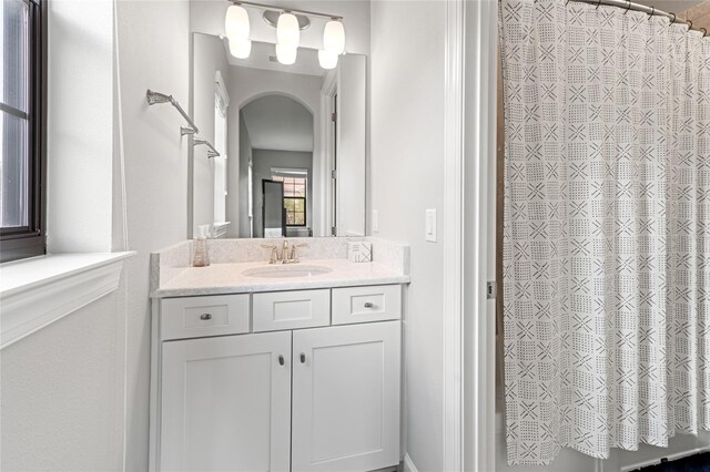 1507 Amarone Pl, Lutz, FL 33548 - bathroom with vanity and a shower with shower curtain