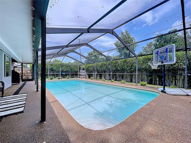 1437 Stonehenge Way, Palm Harbor, FL 34683 - view of pool featuring a fenced backyard, a lanai, and a patio area