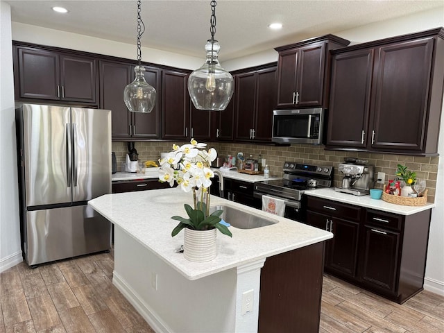 33193 Shadow Branch Ln, Wesley Chapel, FL 33545 - photo 8