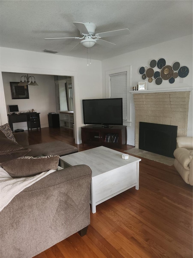 1504 E Crystal Lake Ave, Orlando, FL 32806 - photo 2