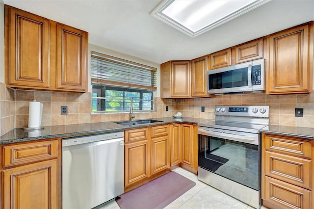3416 S 70th St, Tampa, FL 33619 - photo 18