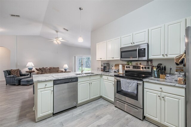 9601 Rolling Cir, San Antonio, FL 33576 - photo 13