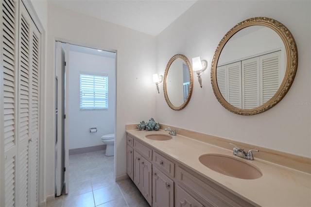 1302 Ivywood Dr, Brandon, FL 33510 - full bath with a closet, double vanity, and tile patterned flooring