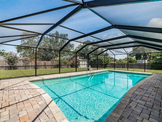 1302 Ivywood Dr, Brandon, FL 33510 - view of pool with a fenced backyard, a patio, a lanai, and a storage unit