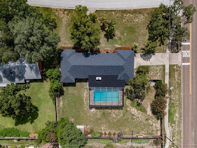 1302 Ivywood Dr, Brandon, FL 33510 - drone / aerial view of a pool