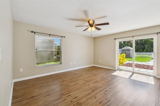7842 Carriage Pointe Dr, Gibsonton, FL 33534 - photo 14