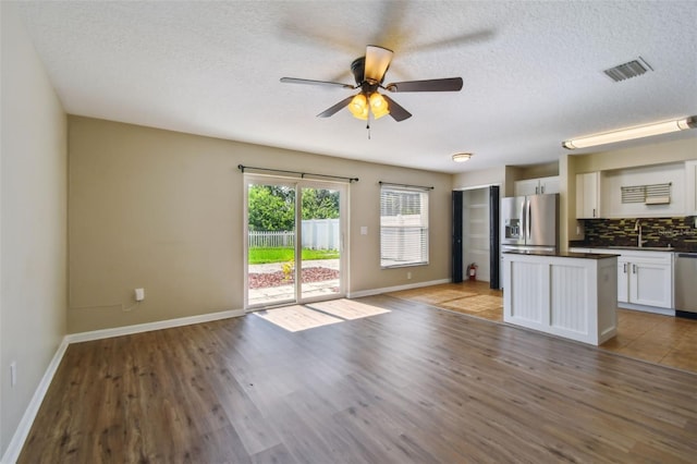 7842 Carriage Pointe Dr, Gibsonton, FL 33534 - photo 15