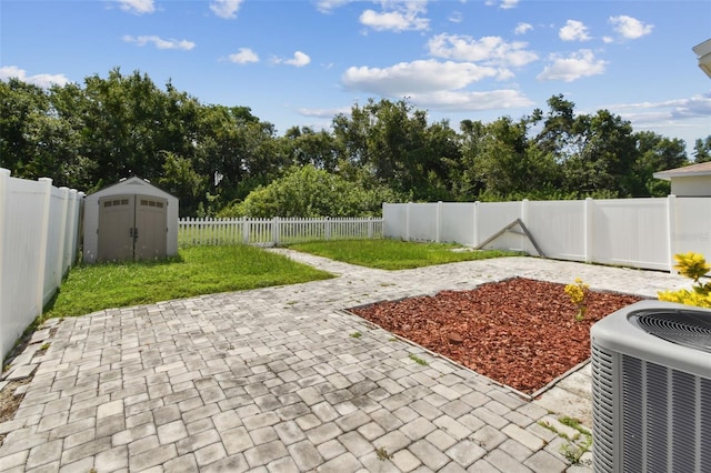 7842 Carriage Pointe Dr, Gibsonton, FL 33534 - photo 58