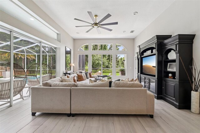 19410 French Lace Dr, Lutz, FL 33558 - photo 6