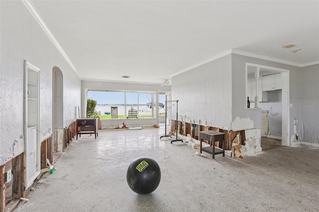 16033 Redington Dr, Redington Beach, FL 33708 - interior space featuring arched walkways