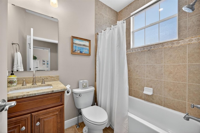 2756 Reserve Ct, Dunedin, FL 34698 - full bath with vanity and shower / tub combo with curtain