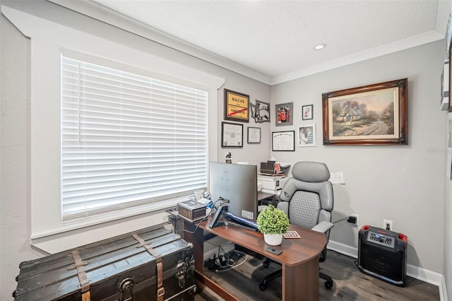 980 8th Ave NE, Largo, FL 33770 - office featuring wood finished floors and crown molding