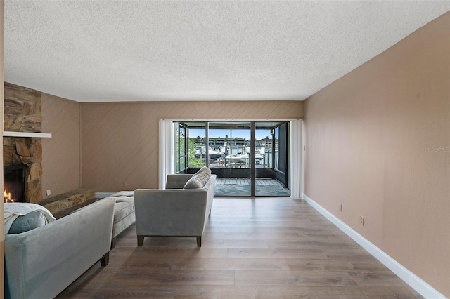 8719 Cove Ct Unit 10, Tampa, FL 33615 - photo 3
