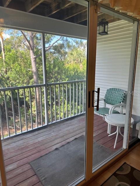 9810 Indian Key Trl Unit 85, Seminole, FL 33776 - view of deck