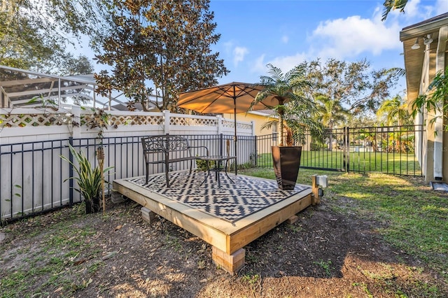 1872 Eloise Cove Dr, Winter Haven, FL 33884 - fenced backyard featuring a wooden deck